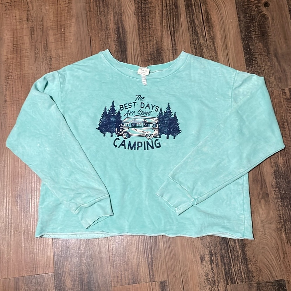 Love vintage The Best Days Are Spent Camping love sleeve top.